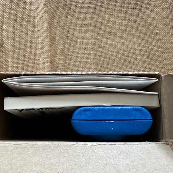 Vintage Travel Yahtzee with unique dice roller MB Milton Bradley Ages 8+ - Picture 16 of 16